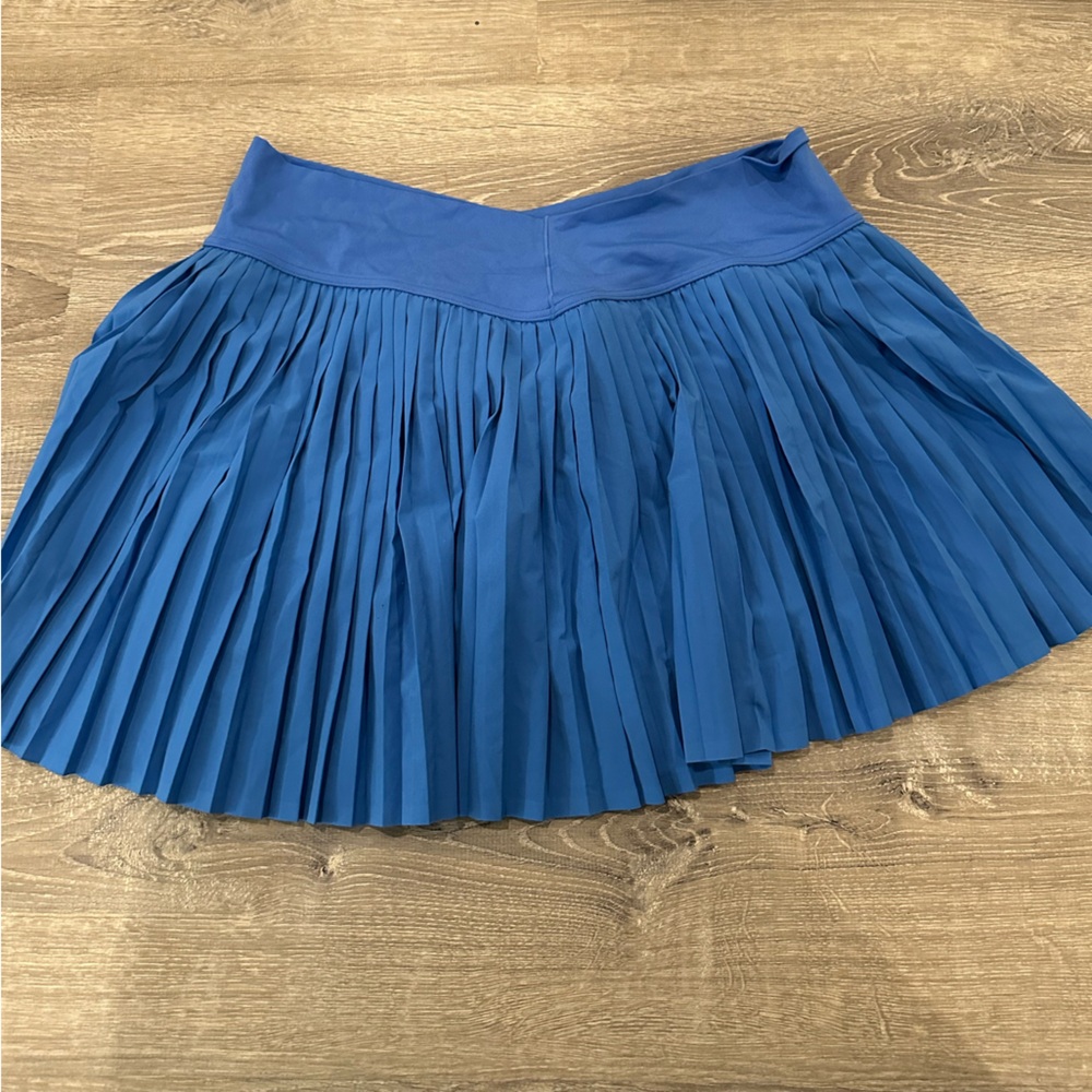 Blue aerie tennis skort. Size XXL.